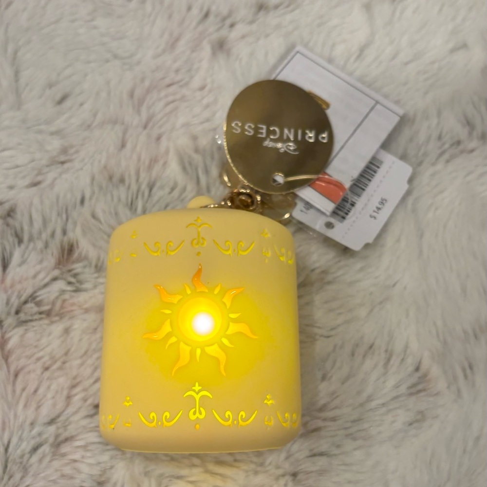 Bath and Body Works Rapunzel Sanitizer Holder Light Up Lantern and Sanitizer NEW - Picture 3 of 5